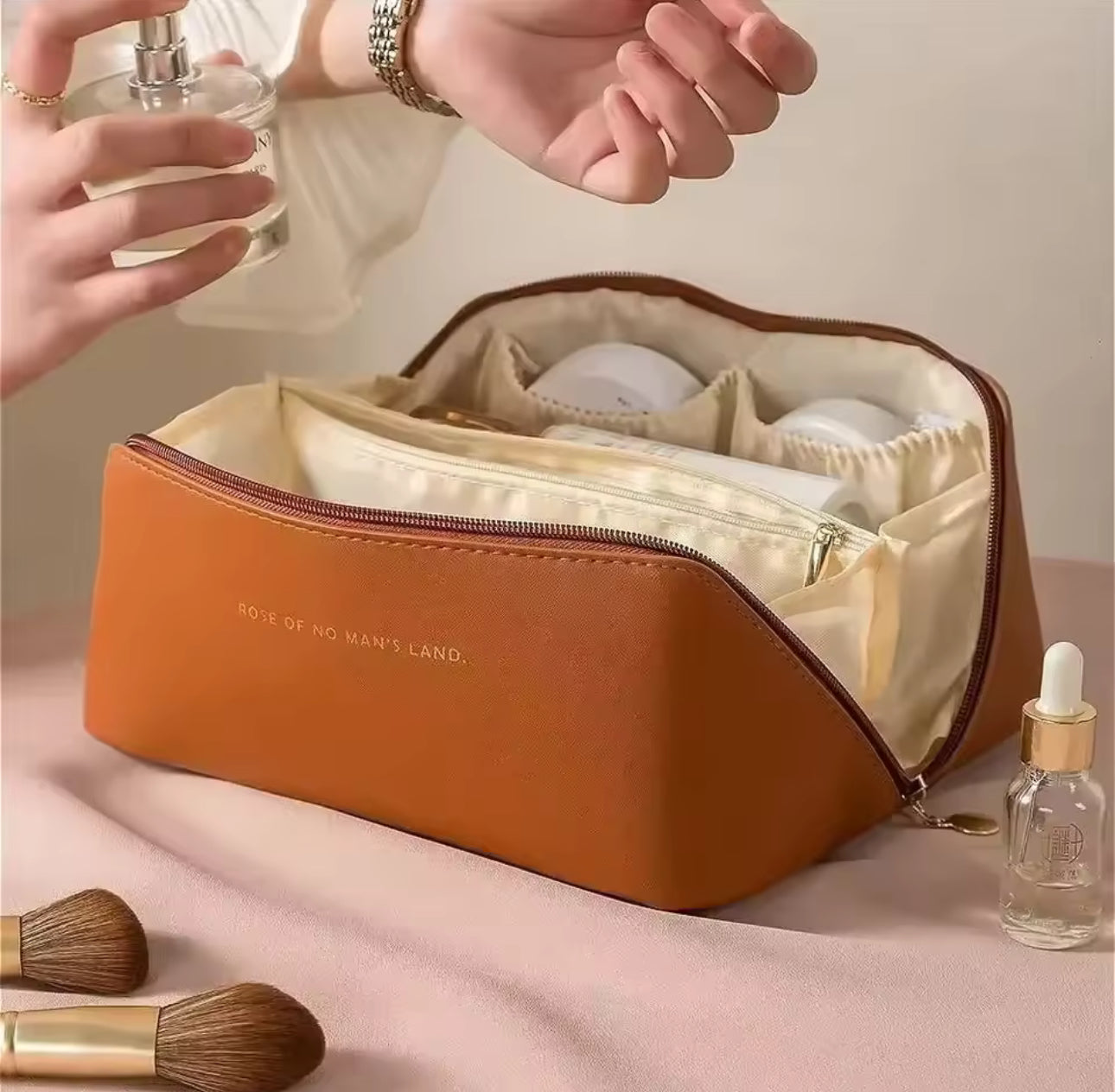 KIVA™  Makeup Organizer Bag