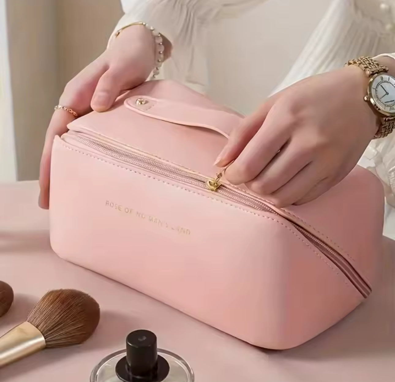 KIVA™  Makeup Organizer Bag