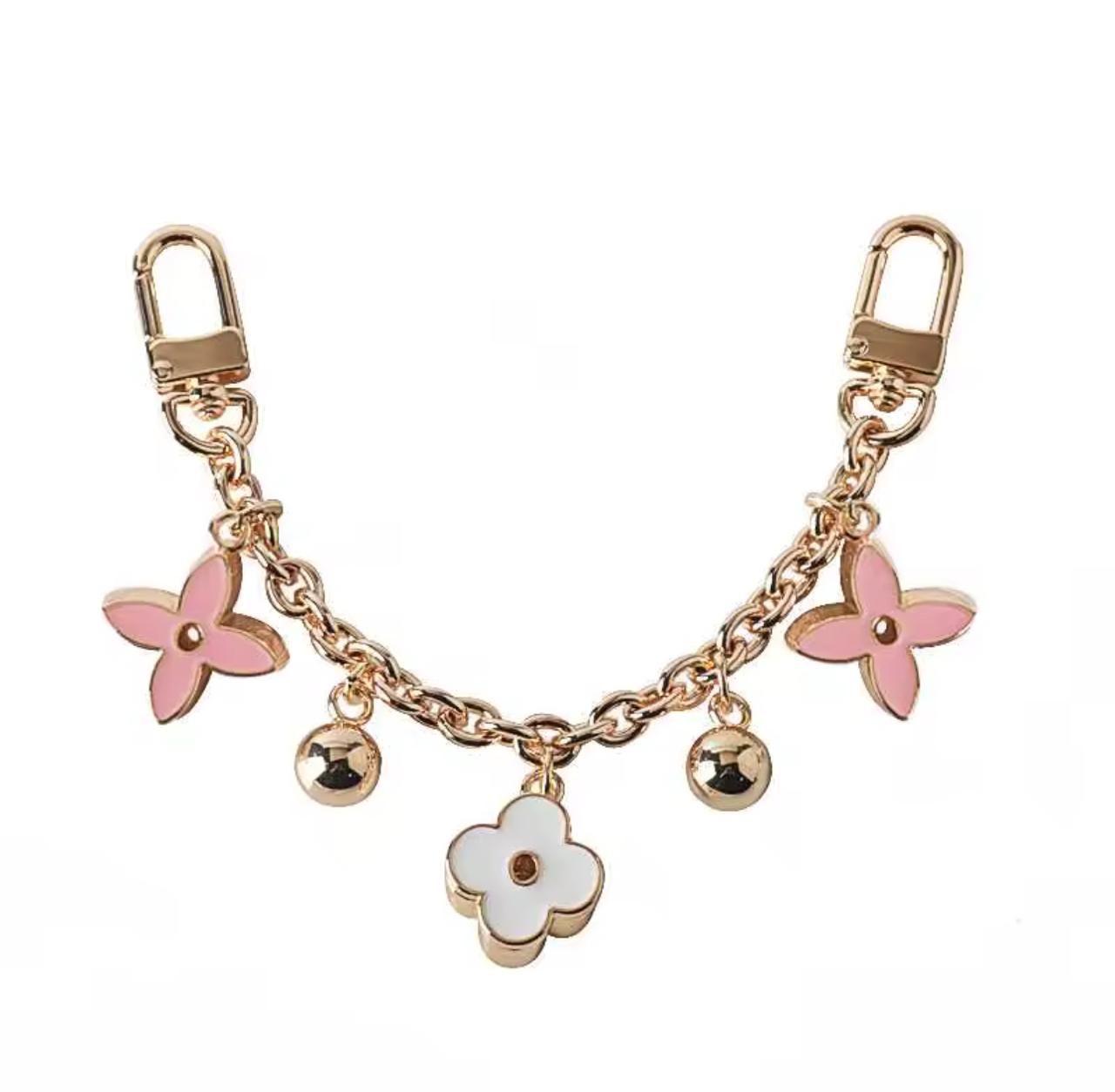 Glimora™ Luxe Chain Bag Charm – Signature Edition