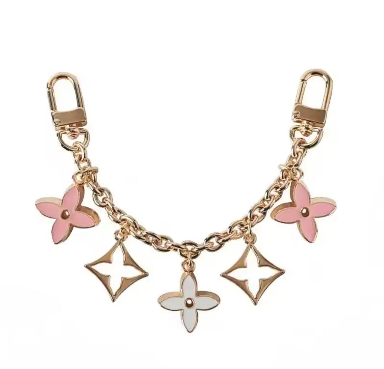 Glimora™ Luxe Chain Bag Charm – Signature Edition